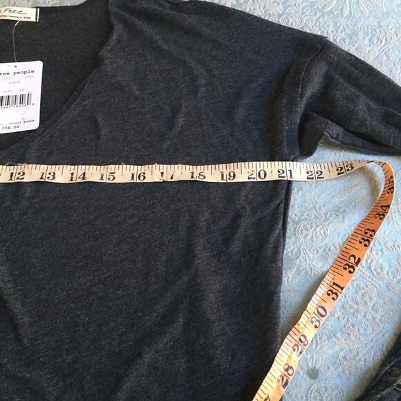 NWT Free People Button Cuff Tee - Picture 8 of 9